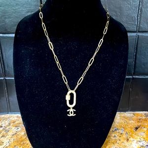 Beautiful CC Diamond Cut Chain Link Necklace with Crystals